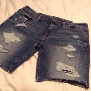 AEO Cutoff Shorts